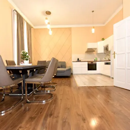 Váci 61 Appartamento Budapest